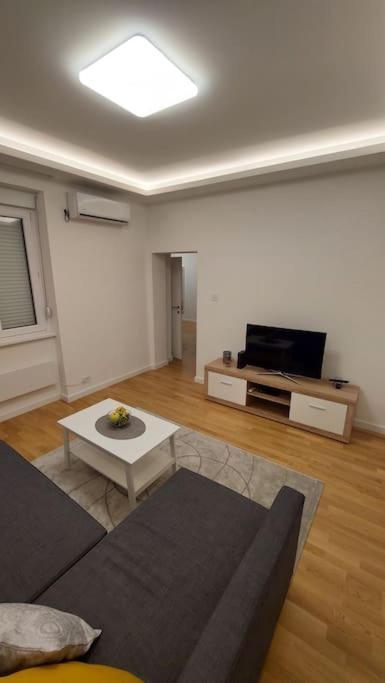 Apartment Green Lux Belgrade Exterior photo